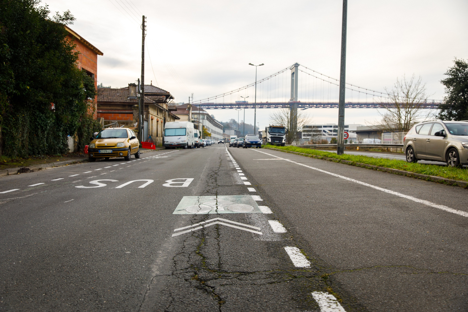 Image média: Aménagement en faveur des transports en commun et des modes actifs quai Carriet à Lormont