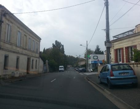 Cours du Général de Gaulle à Gradignan vers la rue Edouard Michel